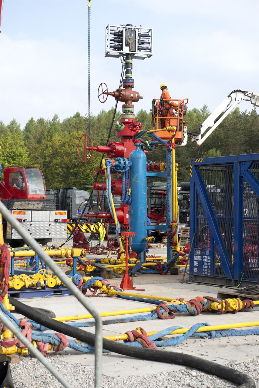 hydraulic-fracturing-863206_1280.jpg